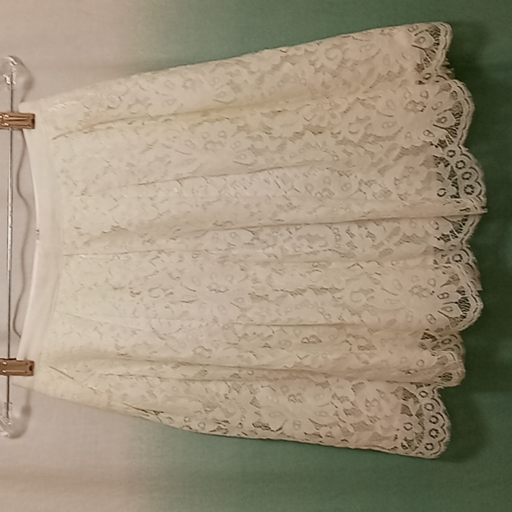 NWT Forever 21 White Lace Floral Skirt XS